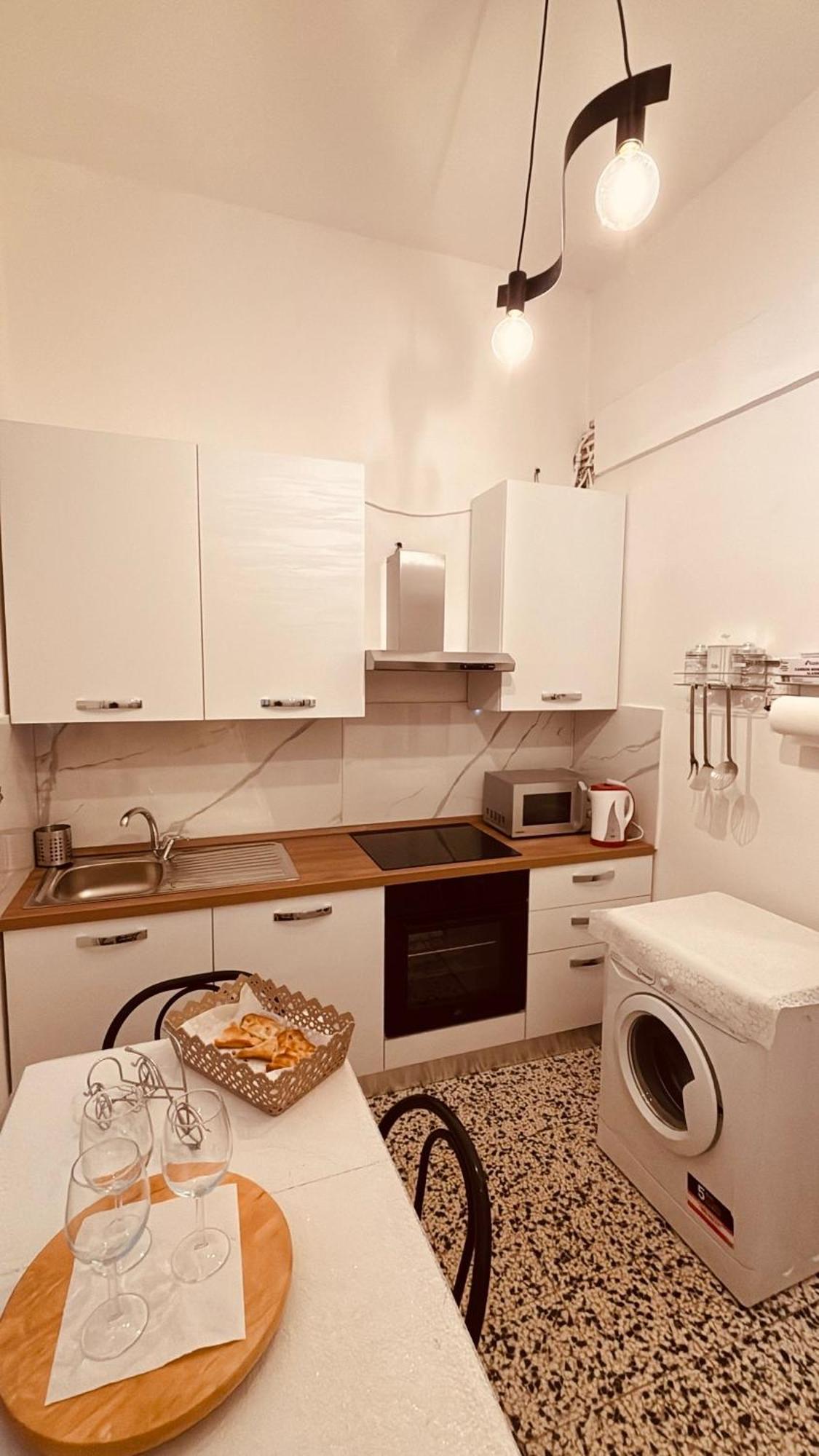 Appartamento retrò-chic in La Spezia Exterior foto