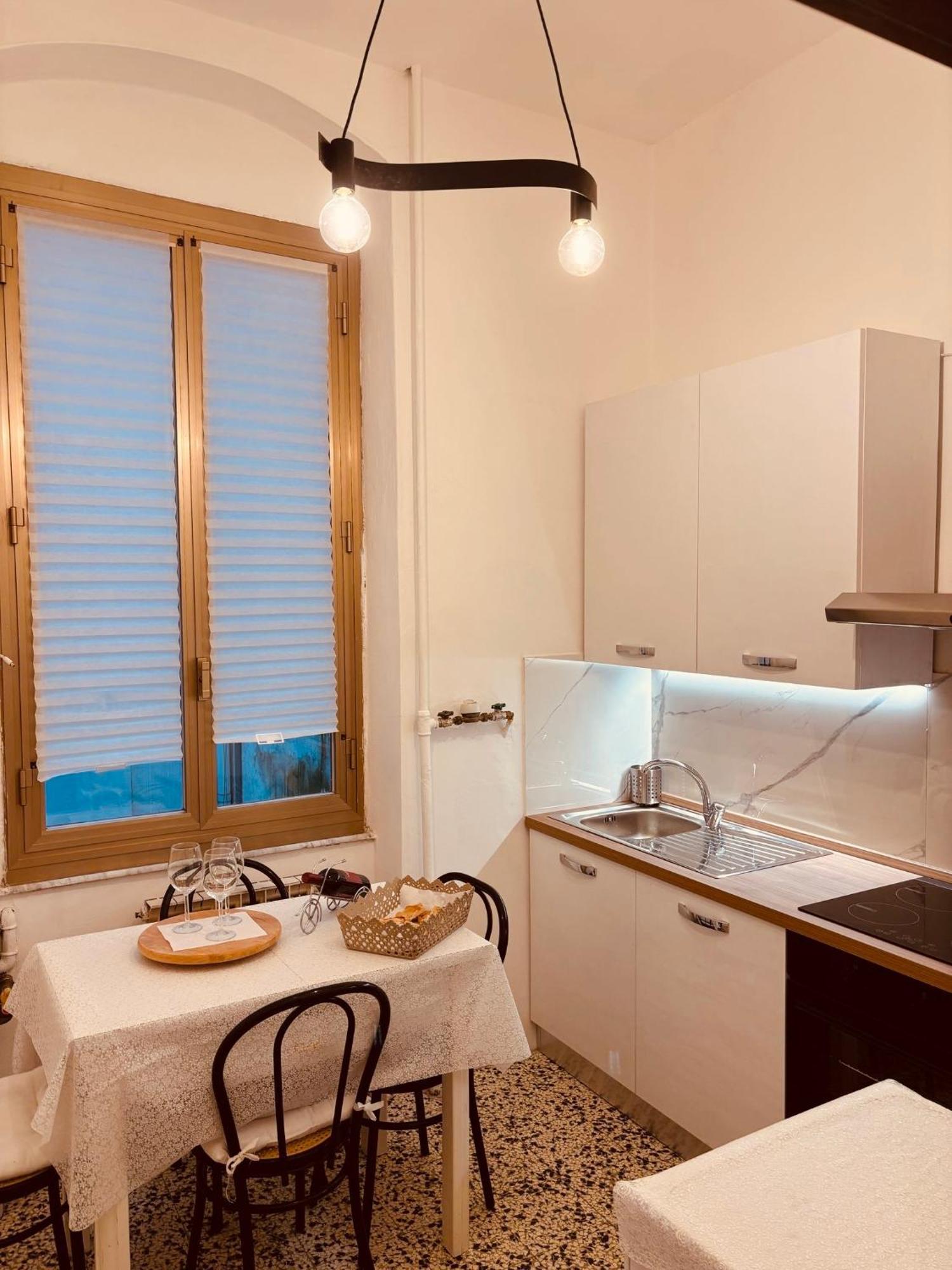 Appartamento retrò-chic in La Spezia Exterior foto